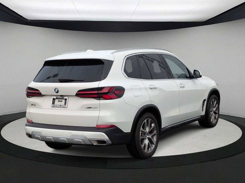 Certified 2024 BMW X5 xDrive40i w/ Premium Package image 8