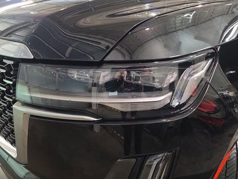 Certified 2023 Cadillac Escalade ESV Premium Luxury image 35