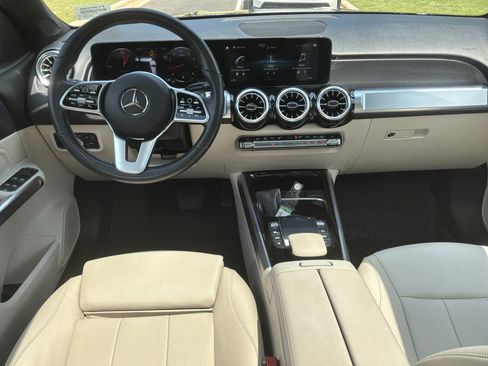 Used 2022 Mercedes-Benz GLB 250 4MATIC image 28