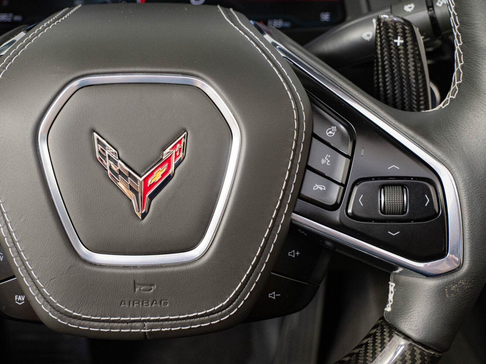 Used 2024 Chevrolet Corvette Z06 RWD image 11