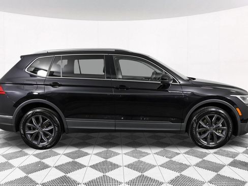 Used 2023 Volkswagen Tiguan SE AWD/4WD image 14