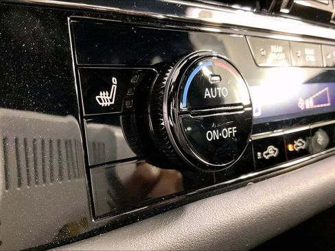 Used 2025 Nissan Pathfinder Rock Creek image 32