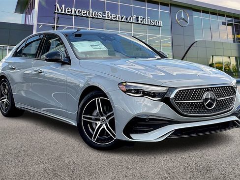 New 2026 Mercedes-Benz E 350 4MATIC Sedan image 1