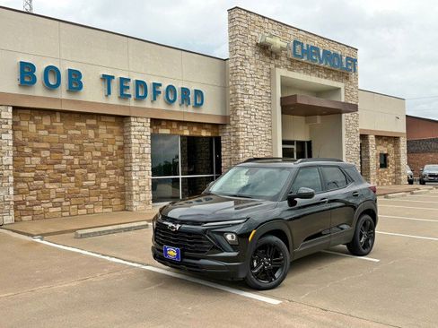 New 2026 Chevrolet TrailBlazer LT FWD image 1