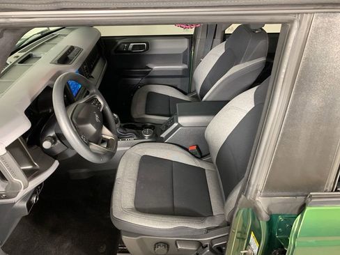 Used 2023 Ford Bronco 4-Door AWD/4WD image 28