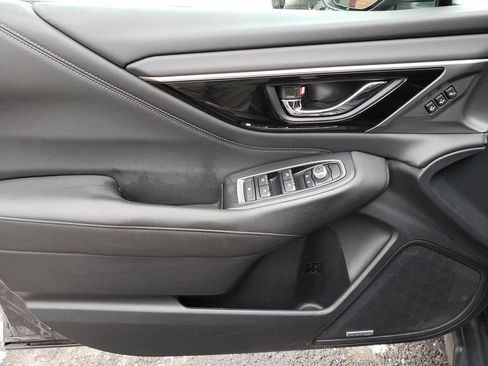 Used 2020 Subaru Outback Limited w/ Popular Package #2 image 9