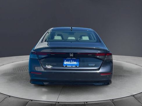 Certified 2023 Honda Accord Touring image 4