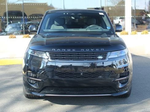 Used 2025 Land Rover Range Rover Sport Dynamic SE image 8