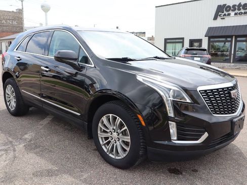 Used 2018 Cadillac XT5 Luxury w/ Driver Awareness Package AWD/4WD image 2