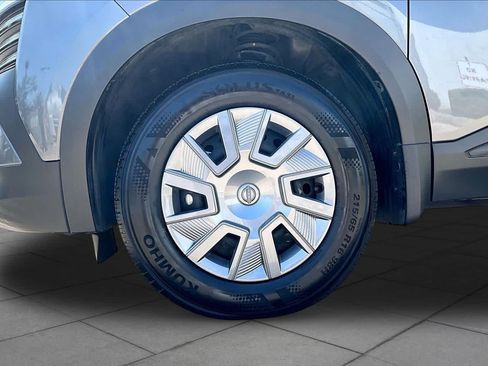Certified 2026 Nissan Kicks S FWD image 11