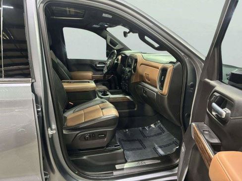 Used 2021 Chevrolet Silverado 1500 High Country w/ Technology Package AWD/4WD image 40
