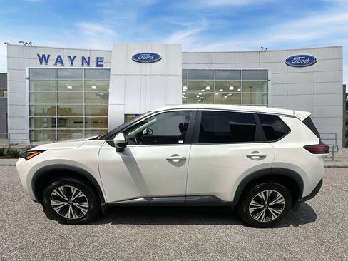 Used 2022 Nissan Rogue SV AWD/4WD image 7