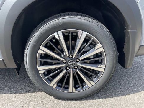 New 2026 Nissan Pathfinder Platinum AWD/4WD image 11