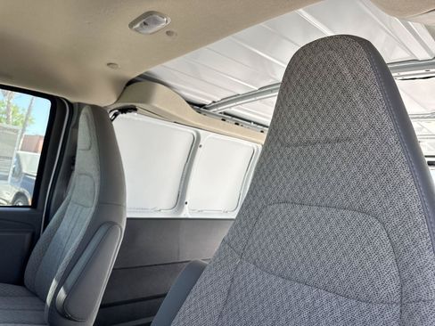 New 2026 GMC Savana 2500 w/ Driver Convenience Package RWD image 19
