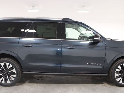 New 2026 Ford Expedition Max Platinum AWD/4WD image 10