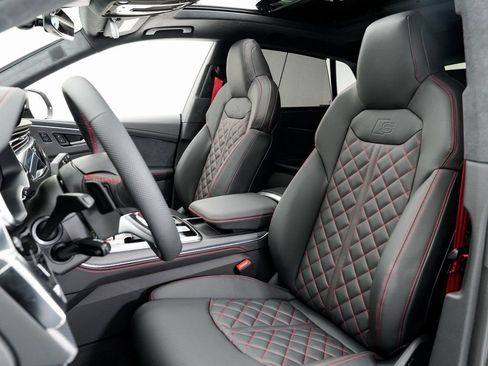 New 2026 Audi SQ8 Prestige image 8