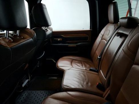 Used 2023 RAM 3500 Limited image 16