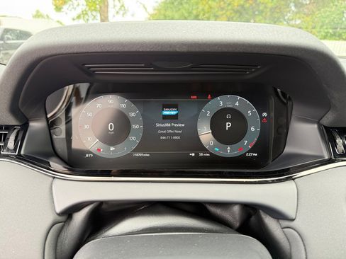 Used 2024 Land Rover Range Rover Evoque S image 25