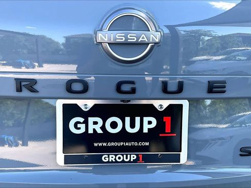 Used 2023 Nissan Rogue SV w/ SV Premium B Package AWD/4WD image 10