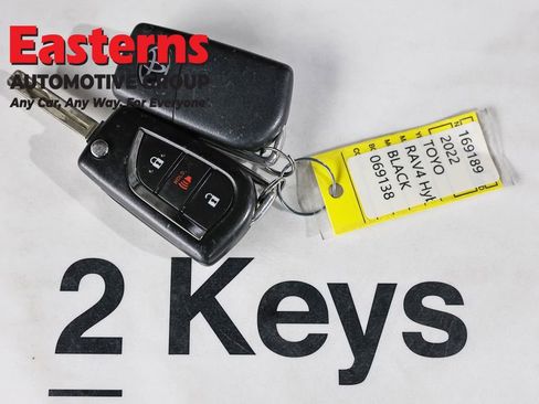 Used 2022 Toyota RAV4 LE image 25