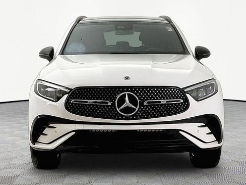 Used 2024 Mercedes-Benz GLC 300 4MATIC w/ AMG Line image 2