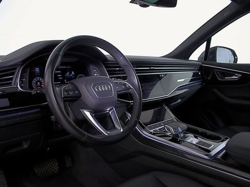 Used 2021 Audi Q7 3.0T Premium AWD/4WD image 22