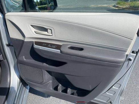 Used 2021 Toyota Sienna LE FWD image 15