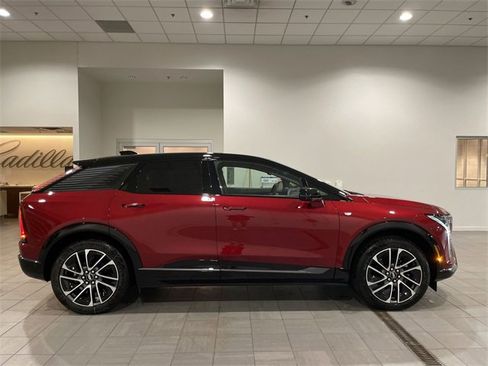 New 2026 Cadillac Optiq Sport 1 image 7