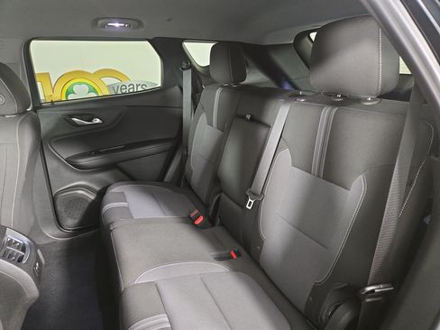 Used 2025 Chevrolet Blazer LT w/ Convenience Package FWD image 11