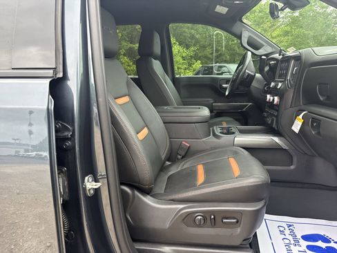 Used 2020 GMC Sierra 1500 AT4 w/ AT4 Premium Package AWD/4WD image 26