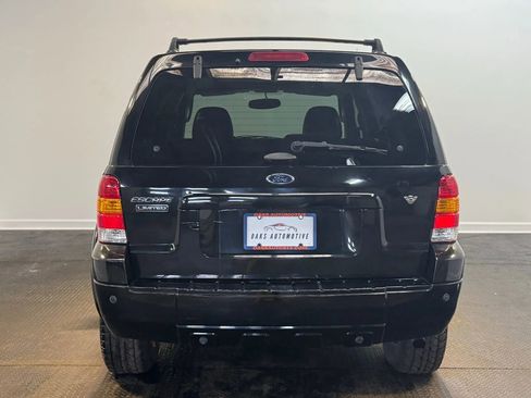 Used 2005 Ford Escape Limited image 5