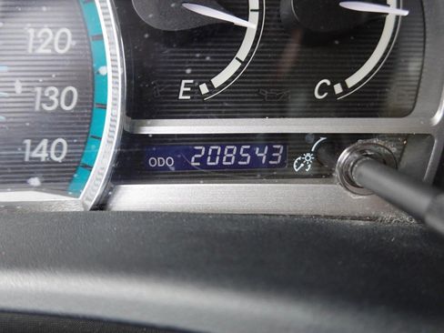 Used 2009 Toyota Venza w/ Security Pkg FWD image 12