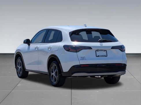 Certified 2024 Honda HR-V EX-L image 3
