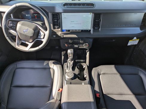 New 2025 Ford Bronco Badlands w/ Sasquatch Package image 16