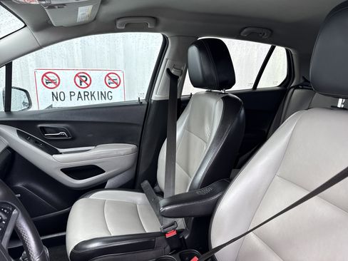 Used 2016 Chevrolet Trax LTZ w/ LPO, Cargo Package image 11