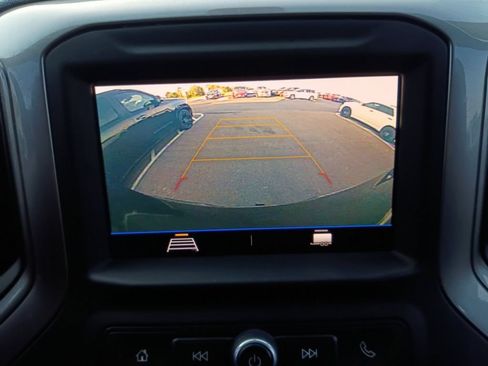 Used 2021 Chevrolet Silverado 1500 Custom AWD/4WD image 9