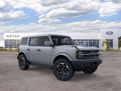 New 2026 Ford Bronco Outer Banks AWD/4WD image 7