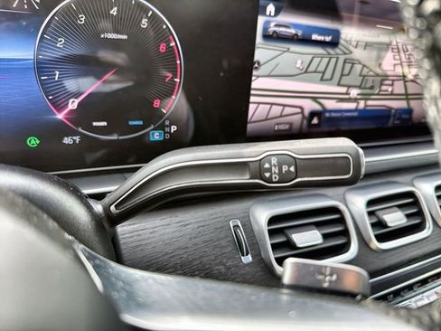 Used 2024 Mercedes-Benz GLS 450 4MATIC image 16