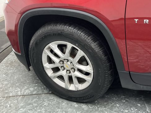 Used 2020 Chevrolet Traverse LT w/ LPO, Floor Liner Package image 33