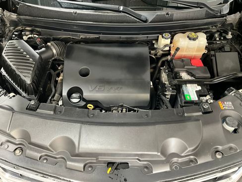 Used 2018 Chevrolet Traverse High Country AWD/4WD image 13