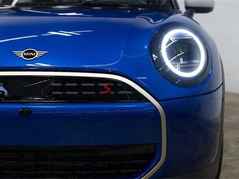 Certified 2025 MINI Cooper S image 8