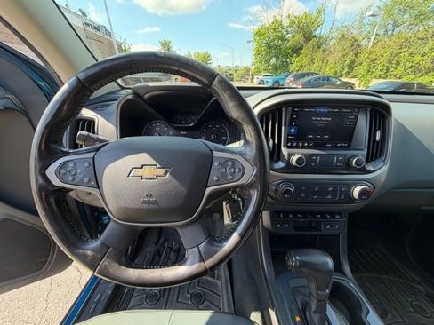 Used 2021 Chevrolet Colorado Z71 w/ Safety Package AWD/4WD image 6