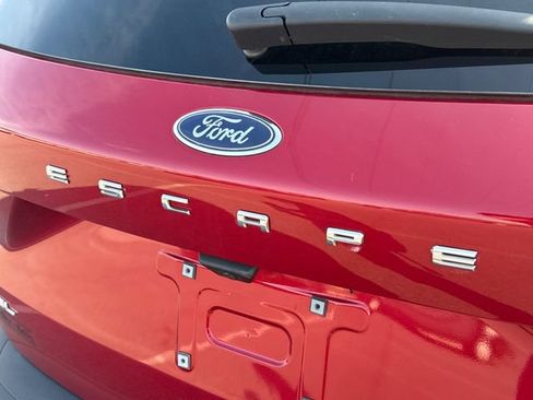 Used 2022 Ford Escape SEL AWD/4WD image 17