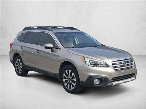 Used 2015 Subaru Outback 2.5i Limited AWD/4WD image 3