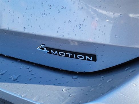 New 2026 Volkswagen Tiguan SE image 6