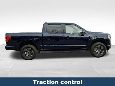 Used 2023 Ford F150 Lightning Lariat image 9