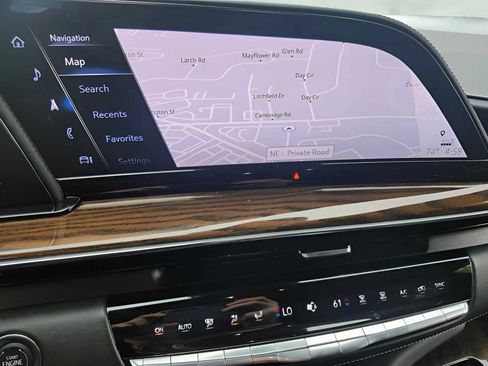 Certified 2024 Cadillac Escalade Sport Platinum w/ LPO, ONYX Package image 13