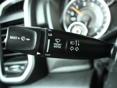 Used 2020 RAM 1500 Big Horn AWD/4WD image 29