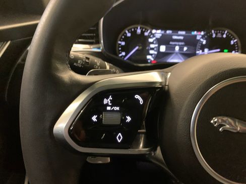 Used 2023 Jaguar F-PACE S AWD/4WD image 20