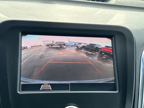 Used 2024 Chevrolet Equinox LT image 19